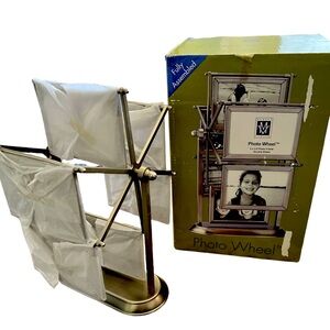 Revolving Photo Wheel - 12 Photos